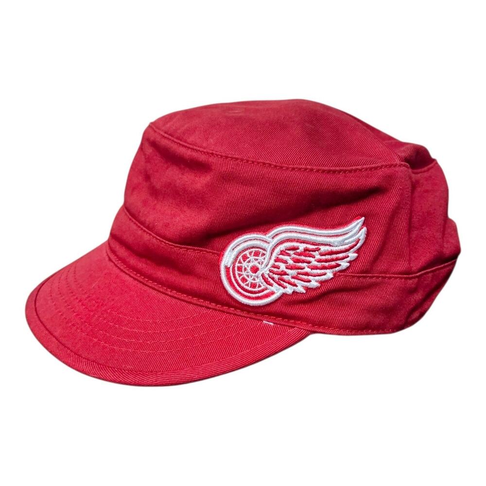 Detroit Red Wings Fan Favorite Hat Womens Red Adjustable NHL Cap Ice Hockey